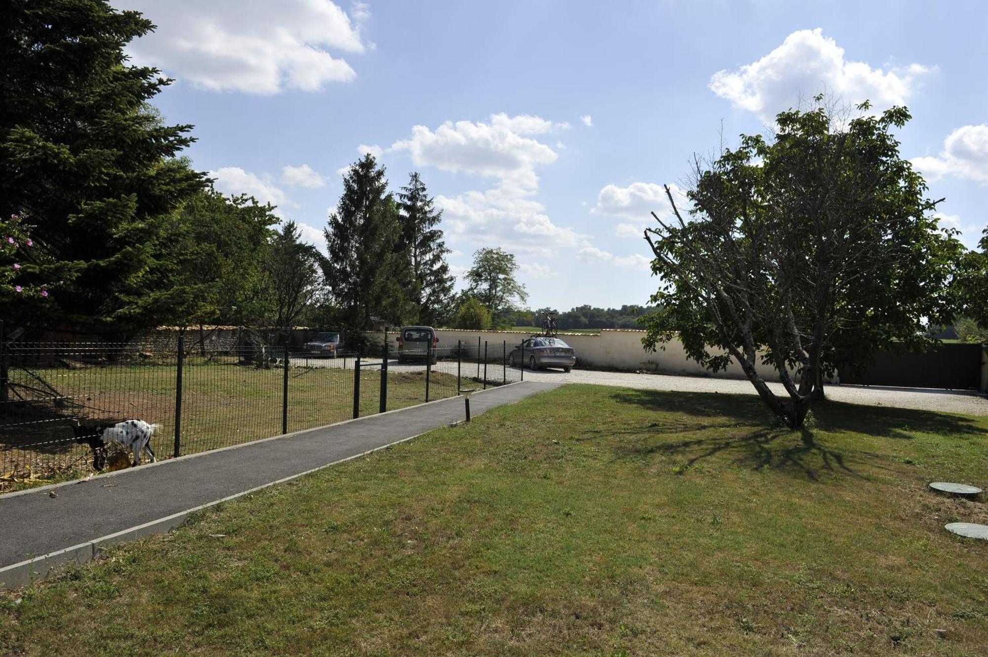 Jardin D'Arcy - Chambres D'Hotes Avec Piscine Et Spa Bois Exteriör bild