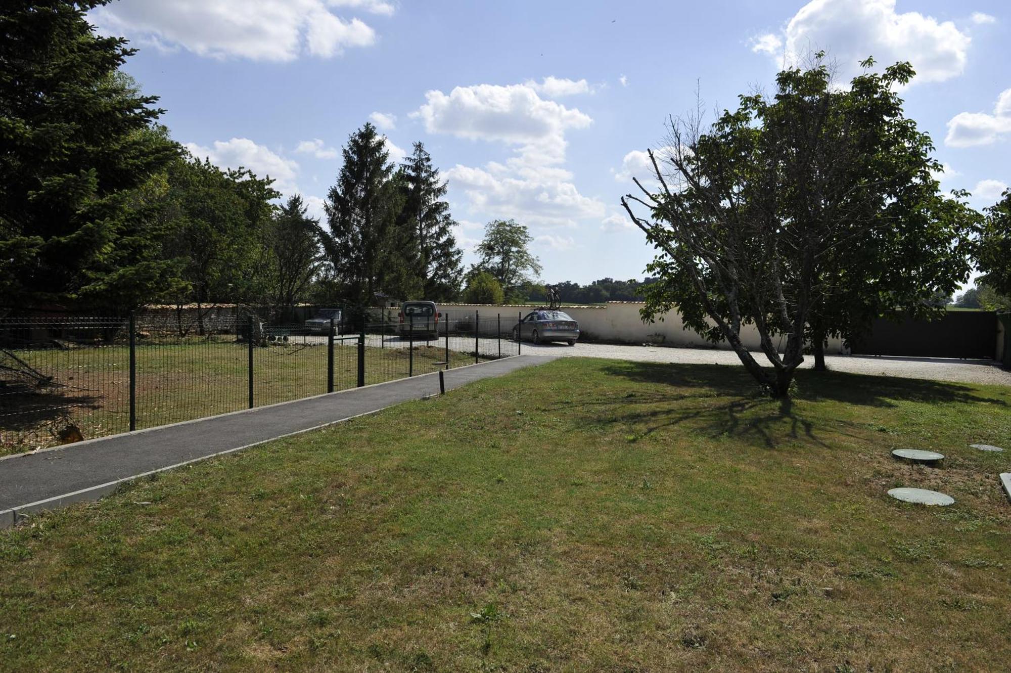 Jardin D'Arcy - Chambres D'Hotes Avec Piscine Et Spa Bois Exteriör bild